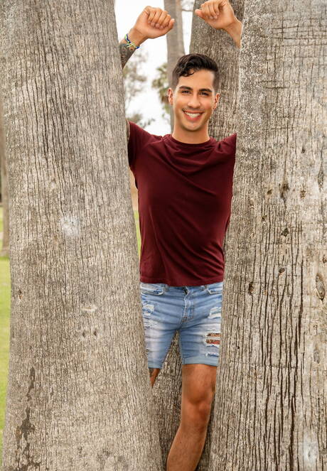 Next Door Studios: Die amerikanischen Pornostars Kian Kane und Andrew Miller haben sich im Pool gegenseitig gefickt