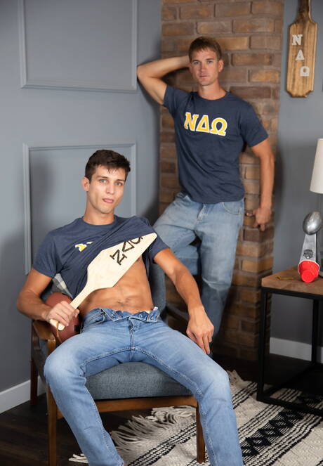 Elliot, Brandon, Carter, Masyn Thorne in gangbang scene