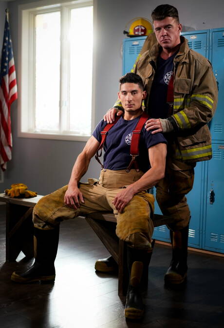 Two american boys husky guy Jj Knight and stud Jim Fit have a hot couple scene