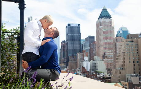 American well-built Austin Wolf and latin beefy Alam Wernik have a good anal sex outside