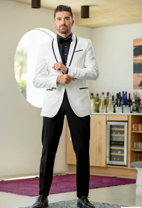 Der amerikanische harte Kerl Devin Franco und der französische harte Kerl Chris Damned bei einem heißen Arschfick