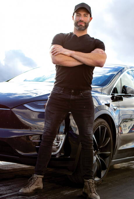 Raging Stallion: American mature bear Cole Connor and  Darenger Mccarthy have a hot sex outdoor