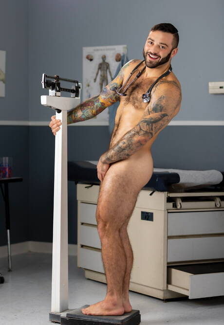 Hot House: British muscular Michael Boston and  Drew Valentino have a good sex