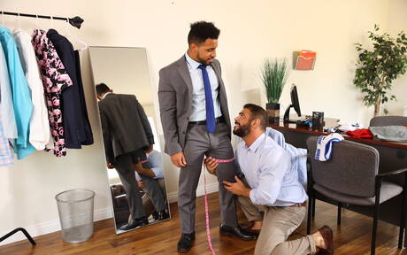 Mexicaanse sterke stier Draven Navarro en Rodrigo Amor in hete anale seks