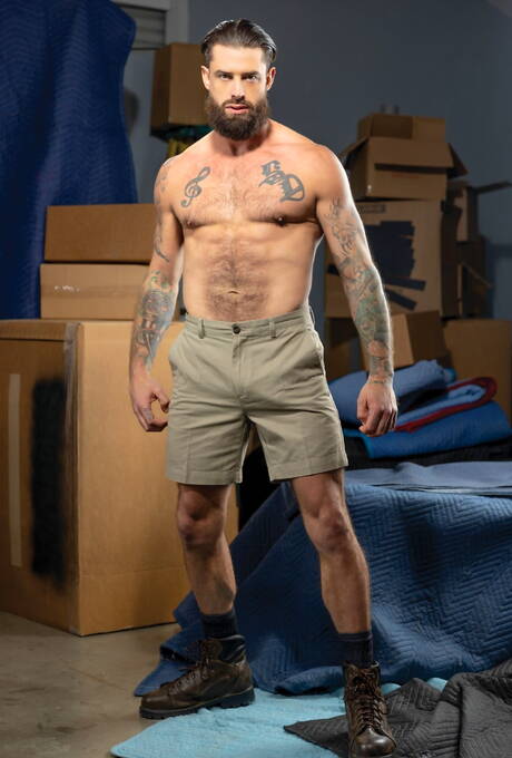 Raging Stallion: Two american dudes bodybuilder Brock Banks and hairy bear Alpha Wolfe have a hot couple scene