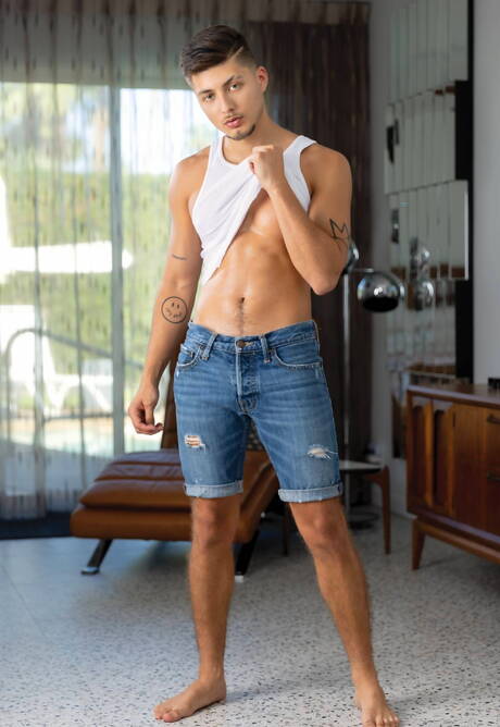 Nice american boys well-built Cade Maddox and young Angel Rivera fuck ass after blowjob and fisting