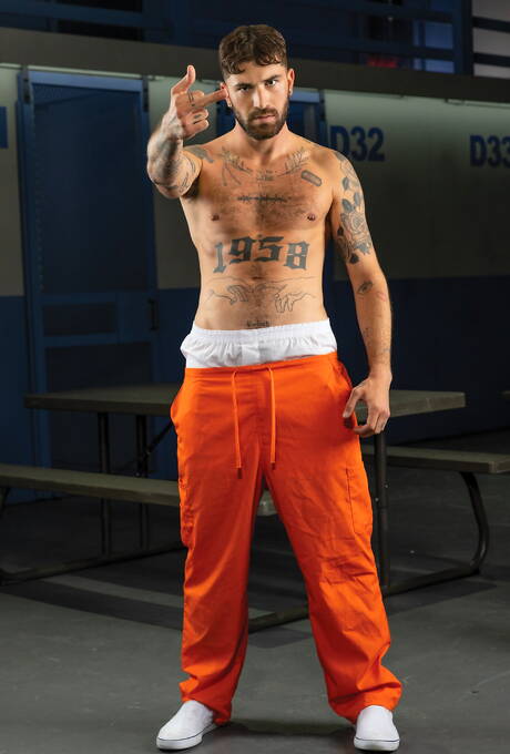 Bennett, Chris, Alpha Wolfe, Reign e Drew Valentino em cena de gangbang interracial