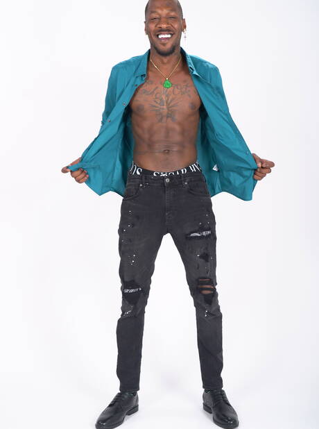 Los calientes Deepdicc, Lawrence West y Riley Mitchel hacen el amor interracial al aire libre