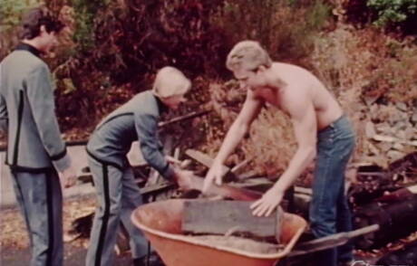 Sexy vrienden Mac Turner, Josh Kincaid en Eric Nolte in een harde trio-seks buiten