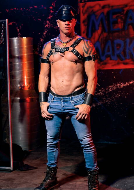 Heiße Jungs: Isaac X, Marco Napoli und Ryan Carter in heißer Dreier-Arschfick-Action