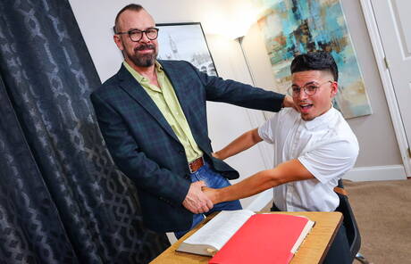 American well-built Max Sargent and  Archie Bakk fuck ass after sucking cock