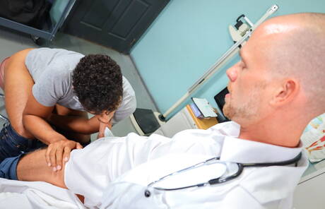 Le beau mec Jake Lawrence et le magnifique Jordan Pax font l