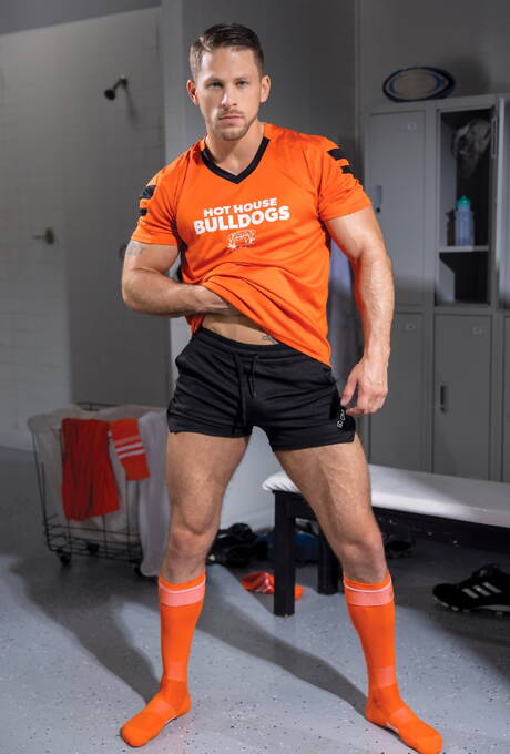 JJ, Roman, Devin, Tristan, Cole, Drew Valentino, Luca, Tarzan w gorącej orgii