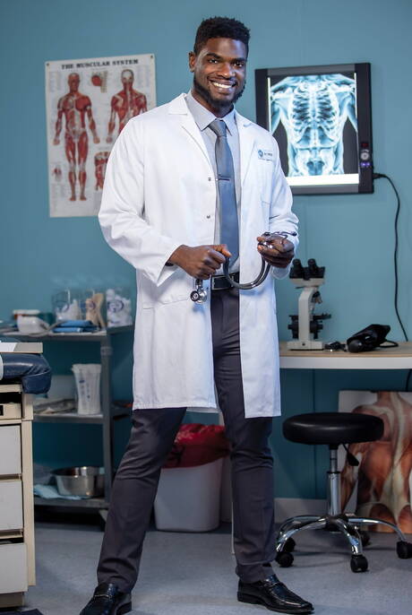 Nice american guys husky guy Isaac Parker and hunky guy Devin Trez fuck ass after interracial blowjob and fisting