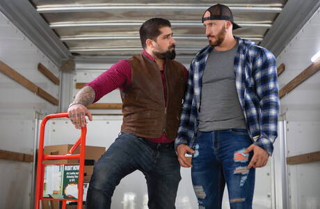 加拿大健美選手Ryan Bones和Travis Connor激情肛交