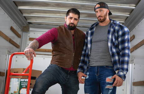 加拿大健美選手Ryan Bones和Travis Connor激情肛交