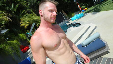 Pretty american boys tough guy Brian Bonds and strongman Fame in hot interracial ass fuck action outdoor
