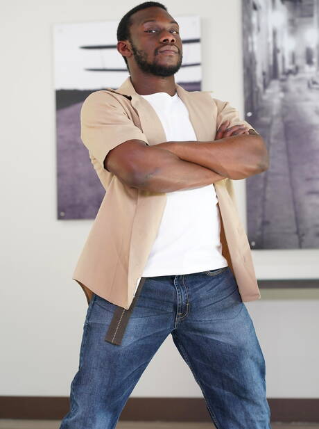 Gorący chłopcyBucky Wright, Daniel Hausser i Parker Payne w trójkącie międzyrasowej akcji ruchania