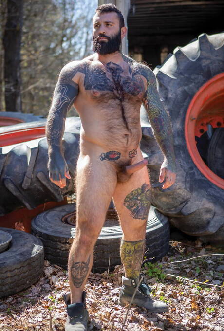 Raging Stallion: Hot boysMarkus Kage, Gabriel Clark and Windom Gold sucking and fucking each other outdoor