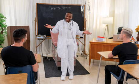 Sexy Micah Martinez, Ace Stallion and Andrew Connor have 3some interracial anal sex with fisting