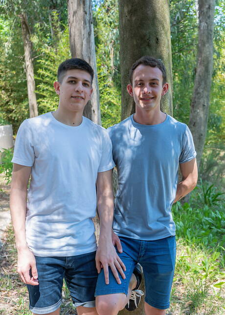 Italo Van Ewen, Antu, Bautista, Puppy in der Gangbang-Szene draußen