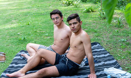 Latin hot twink Vincent Landi and latin young dude Felix Harris love each other outside