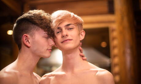 American stars twink Aaron Roberts and beautiful boy Spencer Locke have a good sex