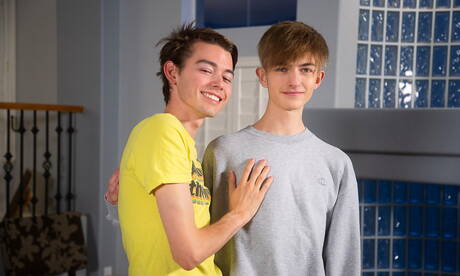 Helix Studios: Pretty american guys beautiful boy Austin Lovett and young boy Aaron Roberts have anal sex outside