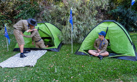 Horny guys Vincent Landi, Antu Burghos and Felix Harris have a good 3some sex outside