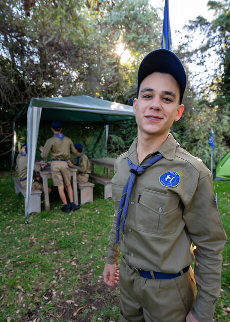 Helix Studios: Giorgio Angelo with young boys in glasses and uniform kissing and sucking cocks outdoors