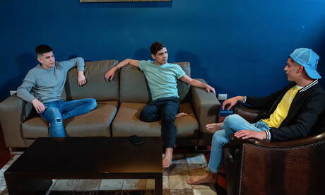 Der junge Bautista Nores, Derek Nagy und der heiße argentinische Twink Felix Harris haben heißen Paarsex