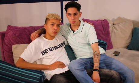 Der schöne Junge Nolan Martin und der junge Nate Wayne haben draußen guten Analsex