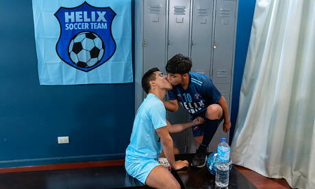 Twink Glenn Hut and argentinian young dude Felix Harris fuck after dick sucking