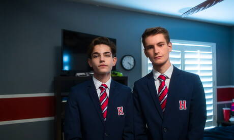 性感的美國帥哥Eli Bennet和帥哥Trevor Harris享受了一場美妙的性愛