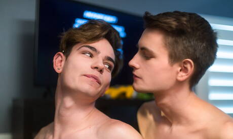 性感的美國帥哥Eli Bennet和帥哥Trevor Harris享受了一場美妙的性愛