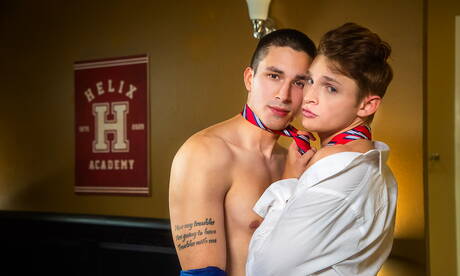 American pornstars beefcake Kane Fox and young dude Garrett Kinsley have a hot couple sex