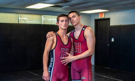 Helix Studios: Nice american buddies young dude Dallas Preston and strongman Kane Fox in hot homosexual scene