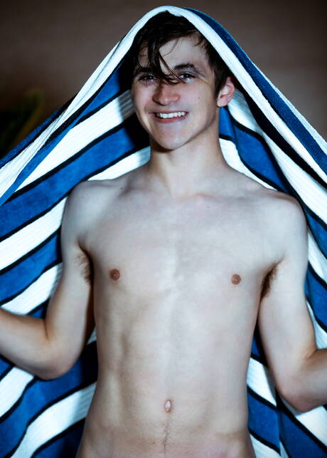 Young Nathan James get naked and showing hot butt at the pool