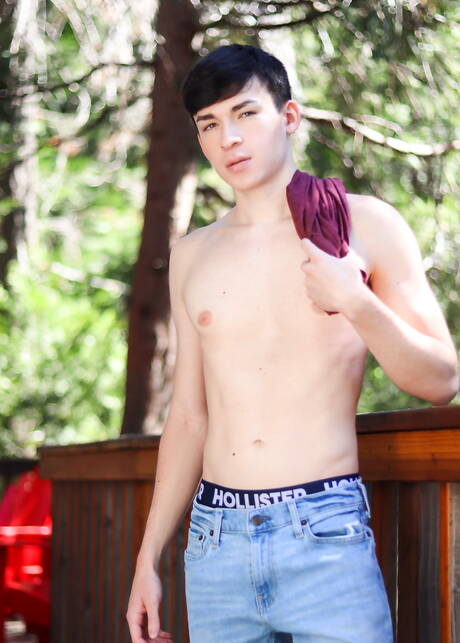 American beautiful boy Devin Holt posing nude and showing hot ass outdoor