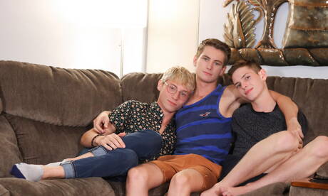 Sexy boys Chase Williams, Riley Finch and Trevor Harris have a good threesome sex