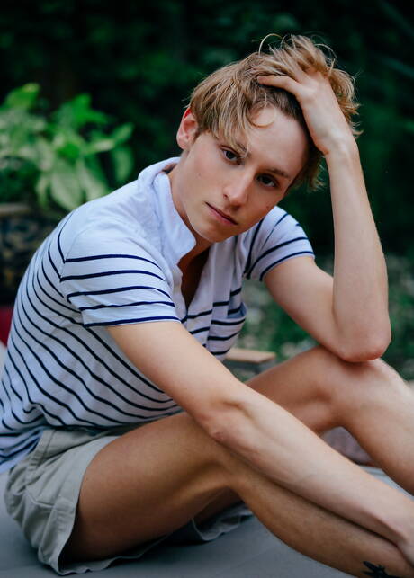 美國美少年Keagan Case戶外全裸秀翹臀