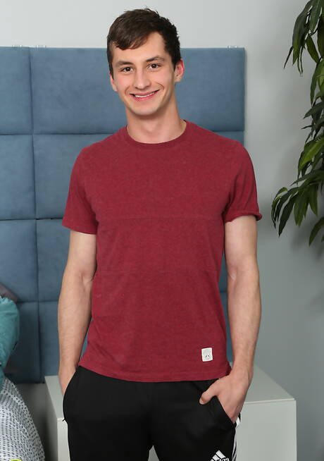 Pretty boy Declan posing naked and showing hot butt