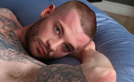 American strongman Roman Laurent get naked and showing his ass