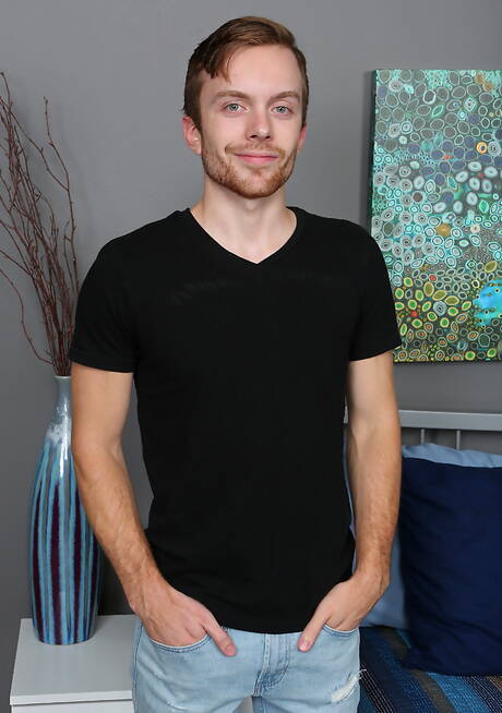 Chaosmen: Hunk Thompson posing nude and showing nice butt