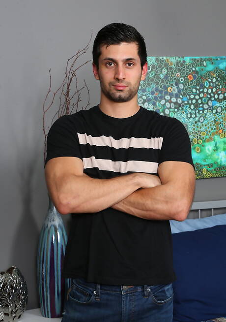 American otter Nicholas Duff posing naked and showing his ass