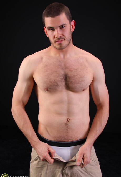 American otter Vander Pulaski jerk off his dick