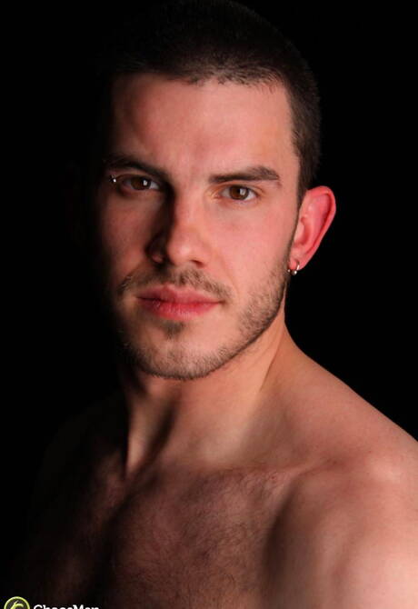 American otter Vander Pulaski jerk off his dick