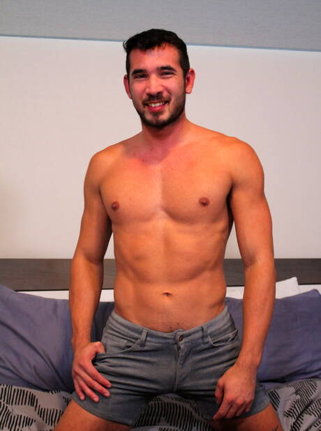 Chaosmen: Zac Snow and ebony hairy stud Zario Travezz in hot anal sex