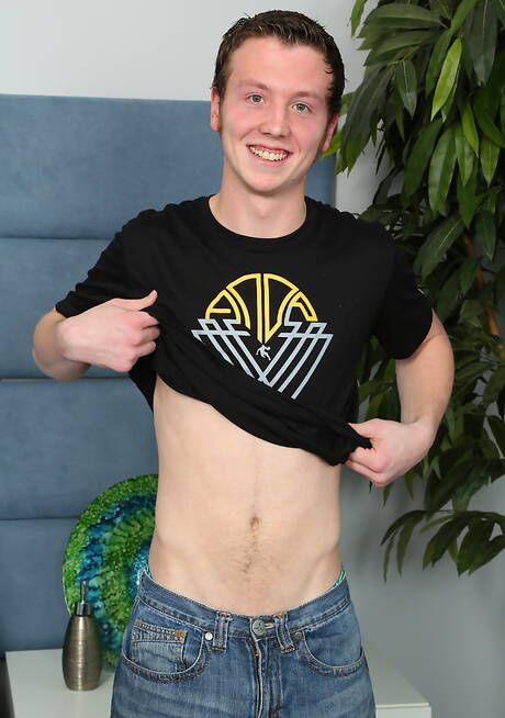 Twink Harrison 自慰