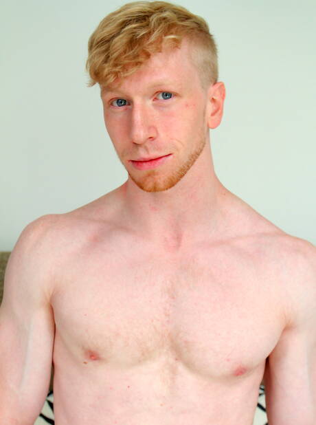 Chaosmen: American beefcake Cliff Jensen and  Jesse Stone in cock sucking scene